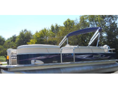 2011 Sylvain 20' 90 HP 20’ 11 Person Nimble and easy to navigate